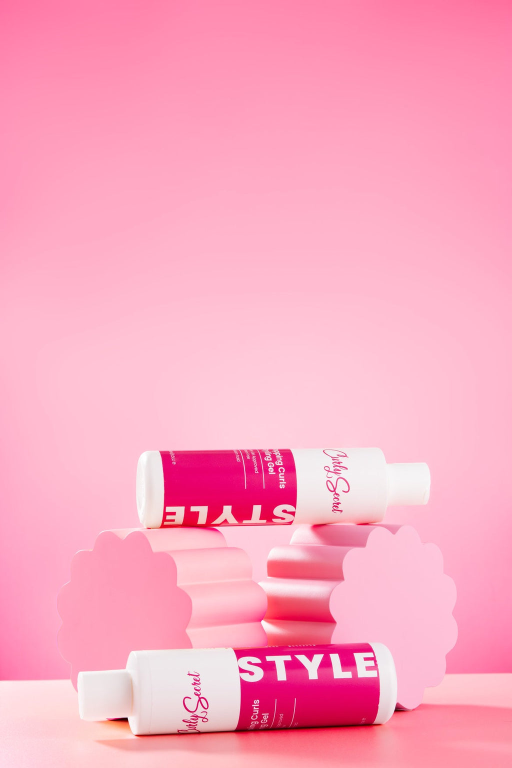 Gel coiffant pour les boucles pop
