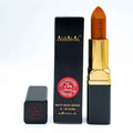 ROUGE À LÈVRES ORANGE en velours mat d’Alhalal Cosmetics dans un étui noir et or avec emballage